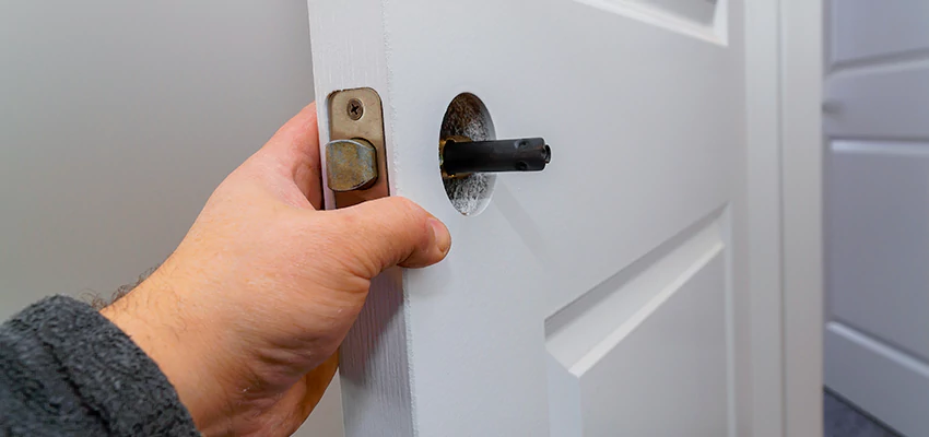 Nighttime Locksmith For Lock Repair in Simi Valley, CA