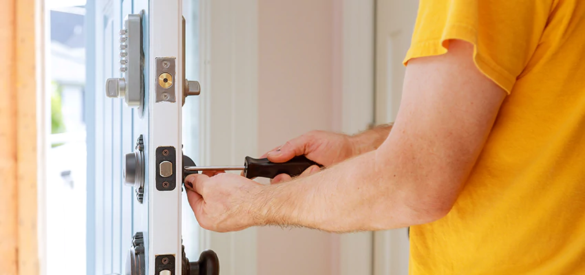Eviction Locksmith For Key Fob Replacement Services in Simi Valley, CA